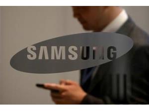 “Samsung” şirkəti bilərzik-smartfon yaradıb